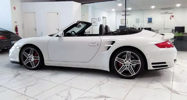 Porsche 997 2007 - 109000 EUR, 39000 km - AUTO.MOTO.pt - 39000km - foto 17 de 55