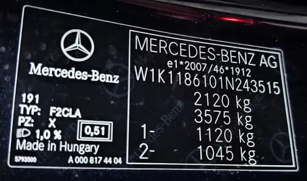 Mercedes-Benz CLA 180 2021 - 28999 EUR, 100000 km - AUTO.MOTO.pt - 100000km - foto 11 de 32