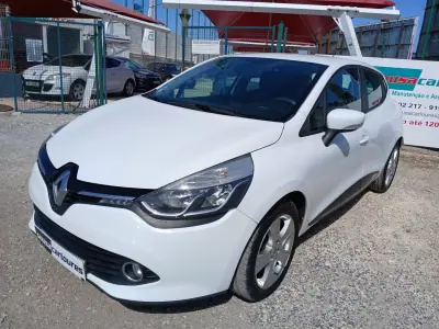 Renault Clio 2015 - 7750 EUR, 171706 km - 171706km - foto 1 de 26