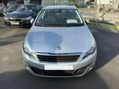 Peugeot 308 SW 2015 - 12900 EUR, 162000 km - AUTO.MOTO.pt - 162000km - foto 3 de 13
