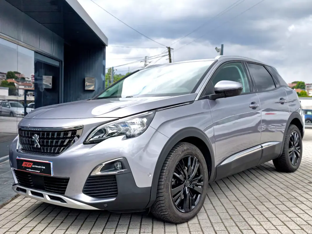 Peugeot 3008 2017 - 17900 EUR, 140000 km - AUTO.MOTO.pt - 140000km - foto 3 de 14