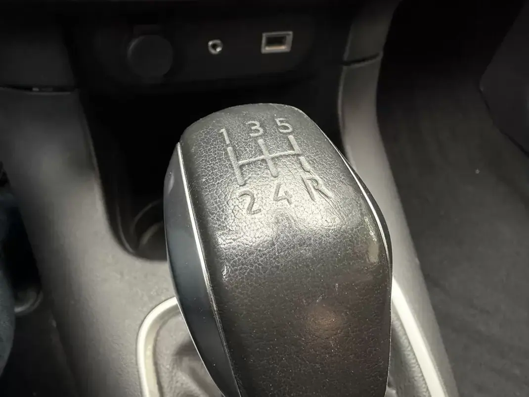 Citroën C3 2017 - 8750 EUR, 53118 km - AUTO.MOTO.pt - 53118km - foto 21 de 45