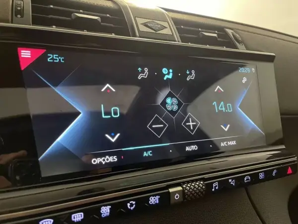 DS DS7 Crossback 2020 - 25500 EUR, 69000 km - AUTO.MOTO.pt - 69000km - foto 30 de 36