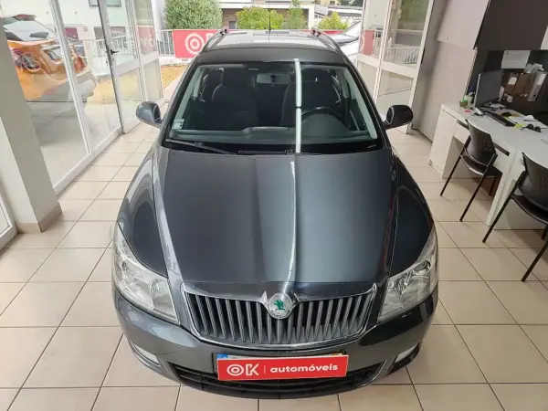 Skoda Octavia Break 2010 - 6650 EUR, 252000 km - AUTO.MOTO.pt - 252000km - foto 4 de 31