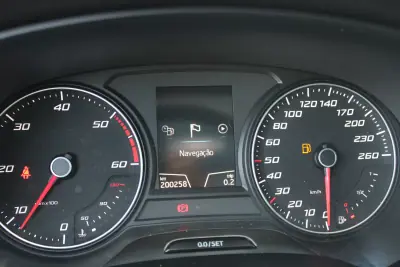 SEAT Leon ST 2018 - 12990 EUR, 200000 km - AUTO.MOTO.pt - 200000km - foto 26 de 34