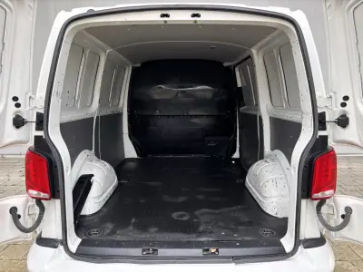 VW TRANSPORTER 2022 - 21750 EUR, 102000 km - 102000km - foto 33 de 34