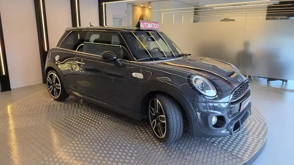 MINI Cooper 2019 - 24900 EUR, 114062 km - AUTO.MOTO.pt - 114062km - foto 21 de 61