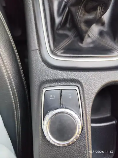 Mercedes-Benz A 180 2013 - 11780 EUR, 215000 km - AUTO.MOTO.pt - 215000km - foto 35 de 39