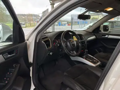 Audi Q5 2009 - 13950 EUR, 326842 km - AUTO.MOTO.pt - 326842km - foto 19 de 33