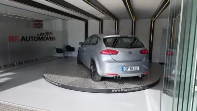 SEAT Leon 2011 - 8900 EUR, 188295 km - AUTO.MOTO.pt - 188295km - foto 17 de 52