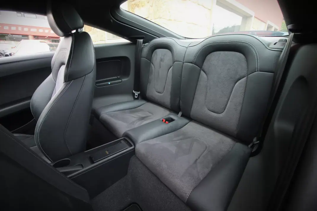 Audi TT Coupé 2009 - 16990 EUR, 185000 km - AUTO.MOTO.pt - 185000km - foto 10 de 29