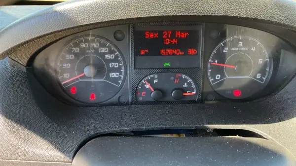 Citroën Jumper 2017 - 12601 EUR, 152835 km - AUTO.MOTO.pt - 152835km - foto 6 de 7