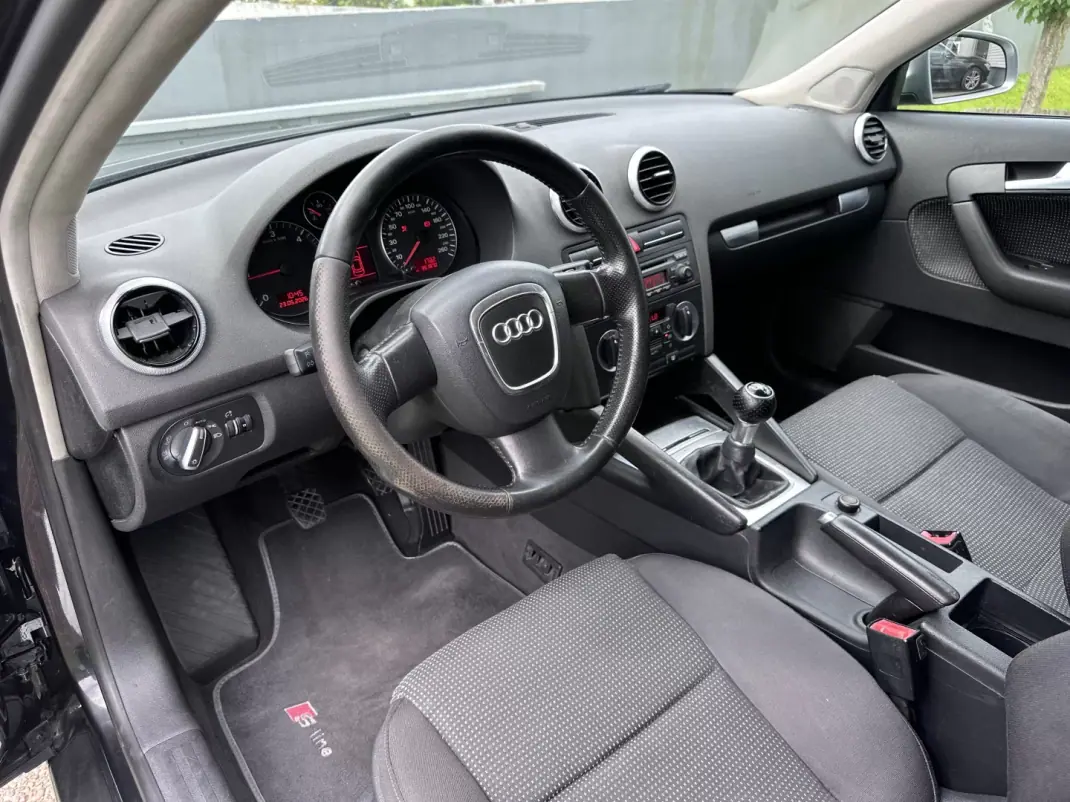 Audi A3 Sportback 2007 - 6900 EUR, 350000 km - AUTO.MOTO.pt - 350000km - foto 27 de 49