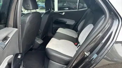 Volkswagen ID.3 2023 - 24550 EUR, 82035 km - AUTO.MOTO.pt - 82035km - foto 10 de 12