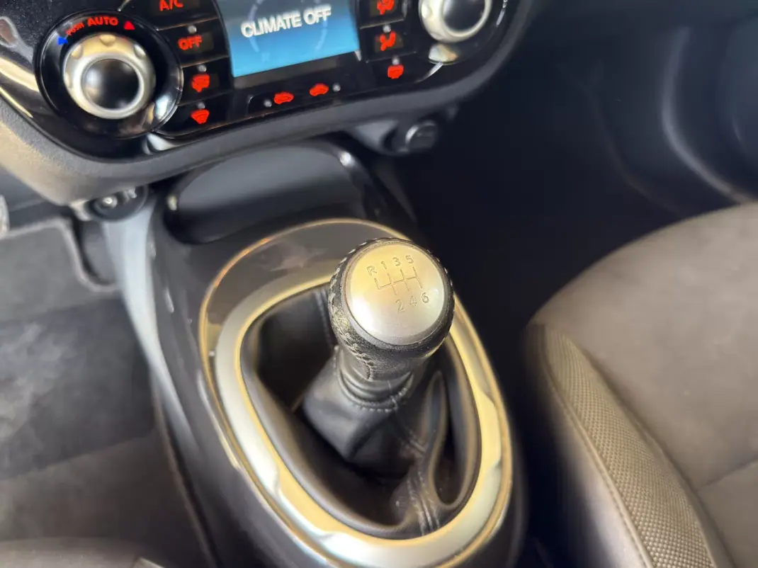 Nissan Juke 2018 - 13750 EUR, 108718 km - 108718km - foto 20 de 27
