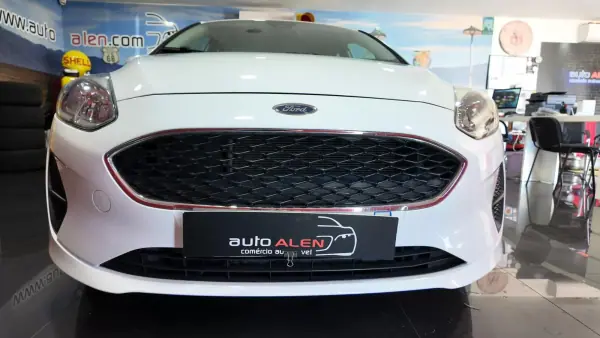 Ford Fiesta 2018 - 13500 EUR, 60152 km - AUTO.MOTO.pt - 60152km - foto 2 de 22