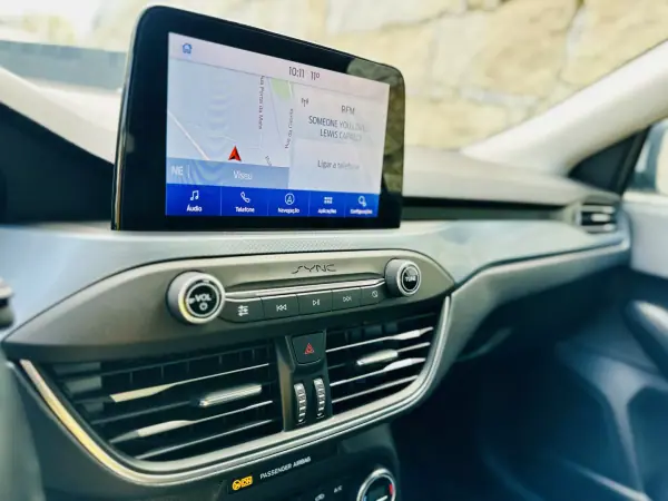 Ford Focus 2019 - 13990 EUR, 83000 km - AUTO.MOTO.pt - 83000km - foto 35 de 51