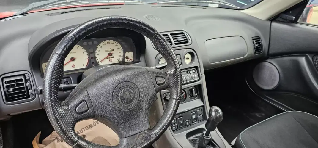 MG MGF 1996 - 4490 EUR, 232814 km - AUTO.MOTO.pt - 232814km - foto 11 de 39