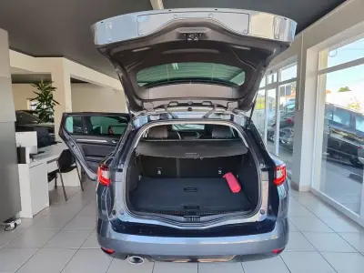 Renault Mégane Sport Tourer 2019 - 13750 EUR, 155000 km - AUTO.MOTO.pt - 155000km - foto 15 de 35