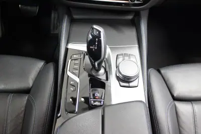 BMW 530e 2021 - 32990 EUR, 137000 km - AUTO.MOTO.pt - 137000km - foto 35 de 39