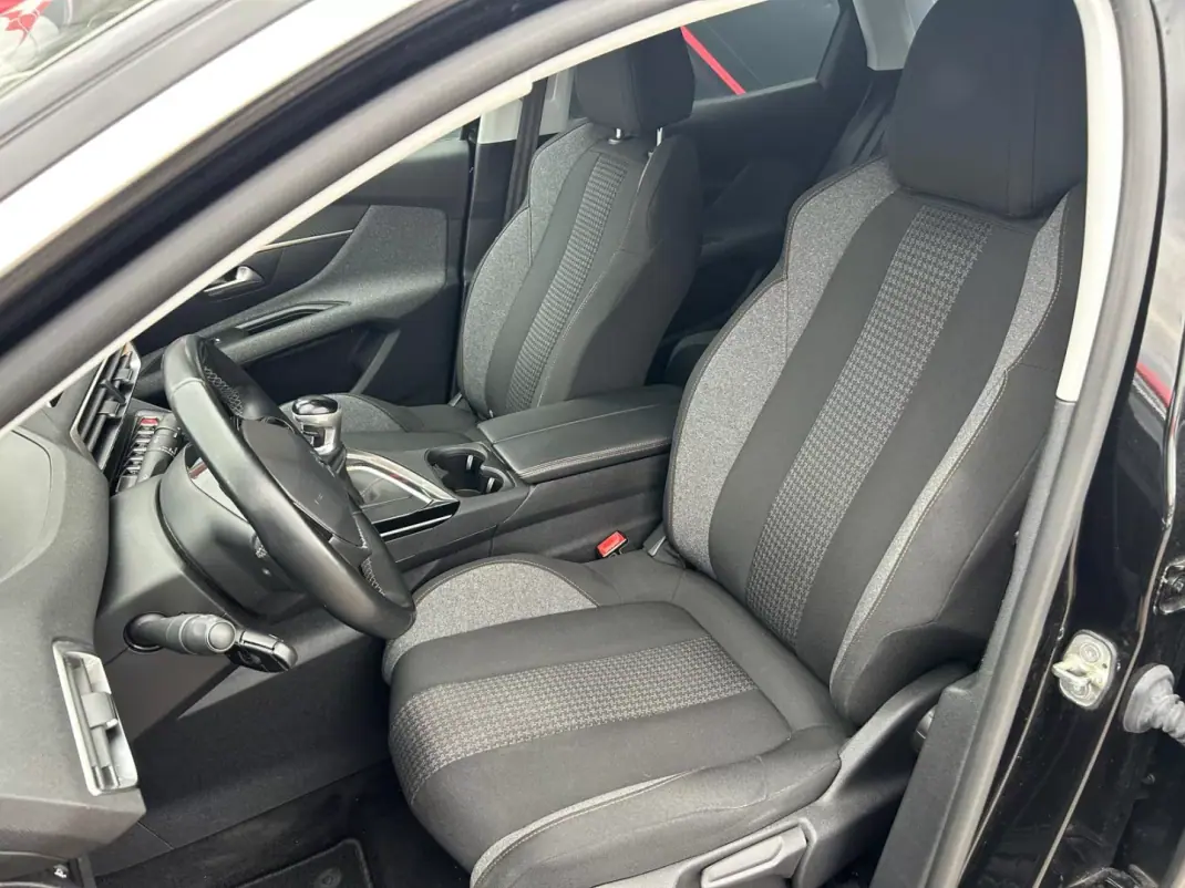 Peugeot 3008 2019 - 19990 EUR, 127500 km - AUTO.MOTO.pt - 127500km - foto 9 de 19
