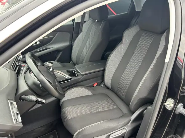 Peugeot 3008 2019 - 19990 EUR, 127500 km - AUTO.MOTO.pt - 127500km - foto 9 de 19
