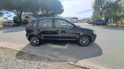 Volkswagen Polo 2008 - 4980 EUR, 154267 km - AUTO.MOTO.pt - 154267km - foto 15 de 38