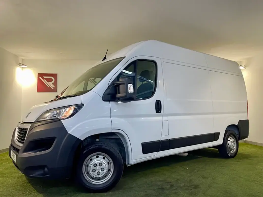 Peugeot 2.2 BlueHDi 335 L2 CD 2023 - 22950 EUR, 69000 km - AUTO.MOTO.pt - 69000km - foto 1 de 24