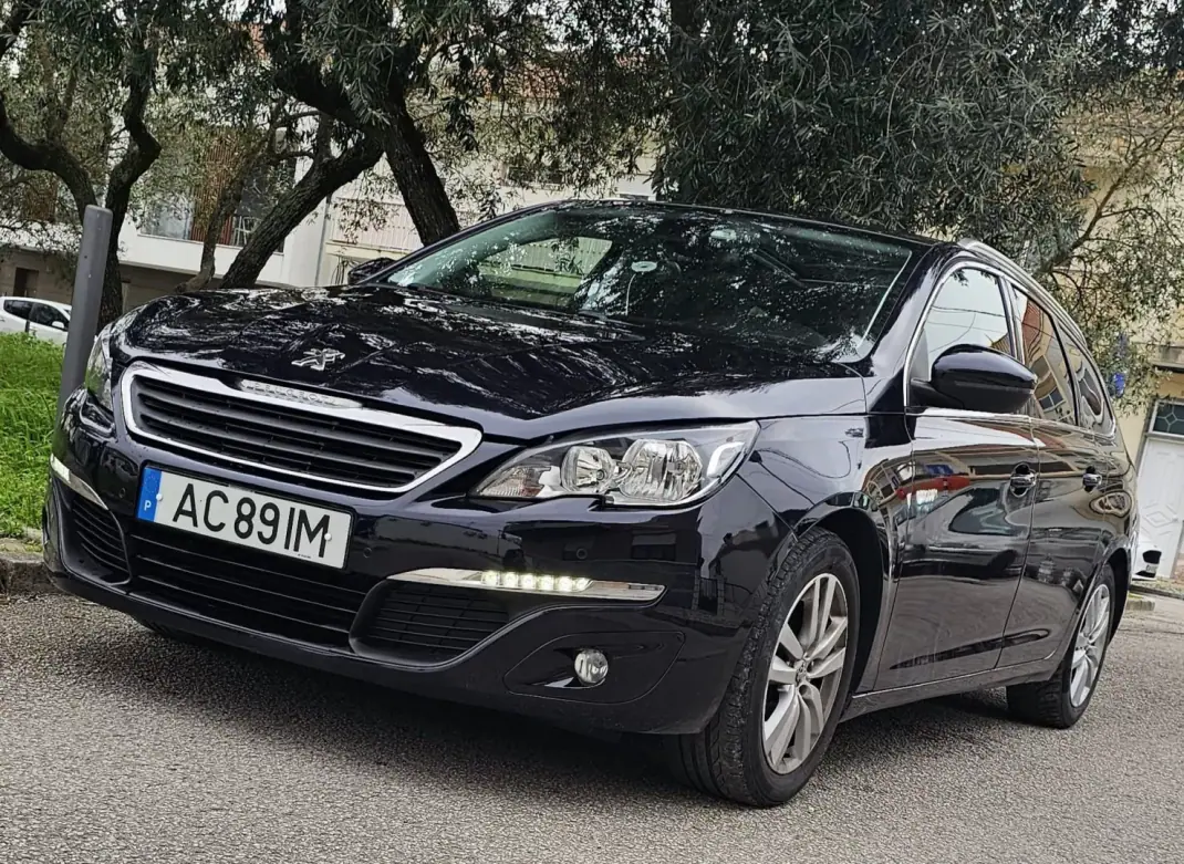 Peugeot 308 SW 2005 - 14900 EUR, 212300 km - AUTO.MOTO.pt - 212300km - foto 1 de 13