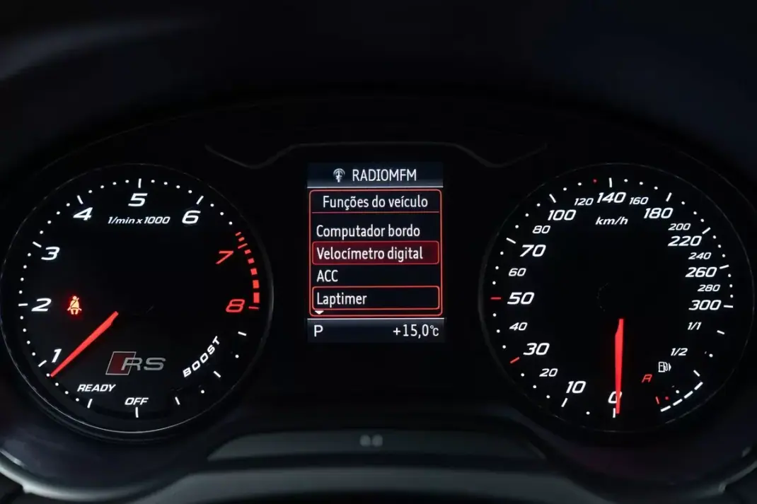 Audi RS3 Sportback 2019 - 49950 EUR, 76000 km - AUTO.MOTO.pt - 76000km - foto 25 de 40
