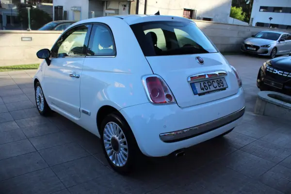 Fiat 500 2013 - 7500 EUR, 171000 km - AUTO.MOTO.pt - 171000km - foto 18 de 26