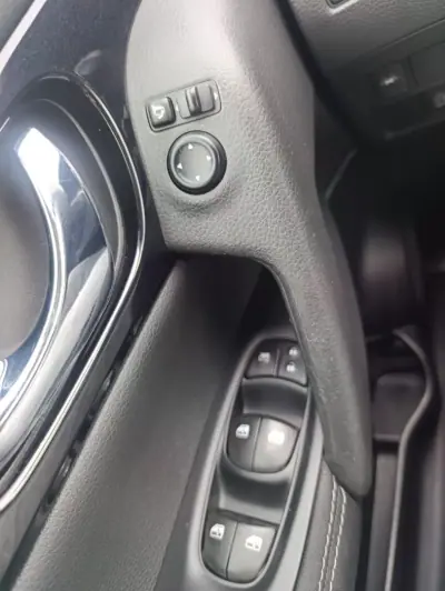 Nissan Qashqai 2018 - 16850 EUR, 139463 km - AUTO.MOTO.pt - 139463km - foto 13 de 16