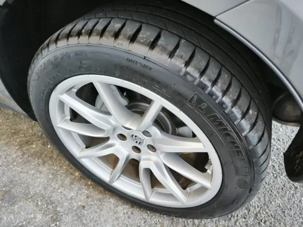 Porsche Macan 2014 - 42950 EUR, 177239 km - AUTO.MOTO.pt - 177239km - foto 55 de 59