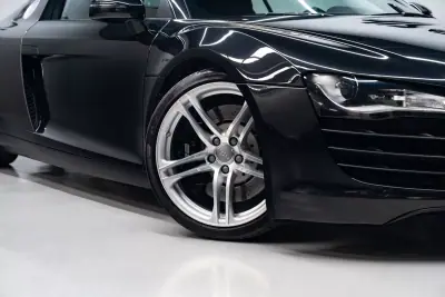 Audi R8 Coupé 2007 - 74950 EUR, 65000 km - AUTO.MOTO.pt - 65000km - foto 4 de 35