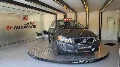 Volvo XC 60 2010 - 15900 EUR, 176365 km - AUTO.MOTO.pt - 176365km - foto 5 de 55