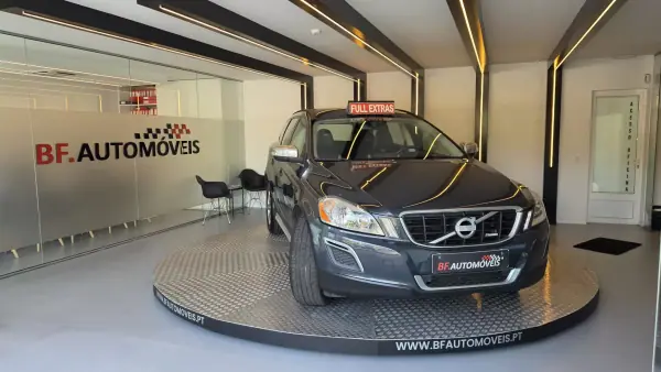 Volvo XC 60 2010 - 15900 EUR, 176365 km - AUTO.MOTO.pt - 176365km - foto 5 de 55