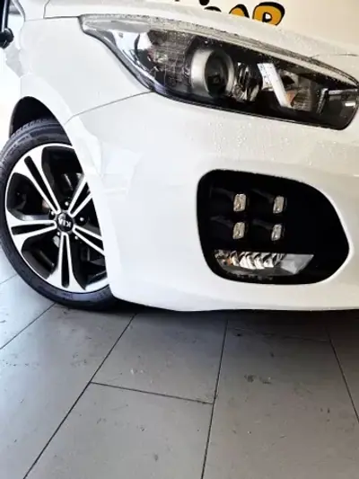 Kia Ceed 2018 - 13750 EUR, 90759 km - 90759km - foto 5 de 10
