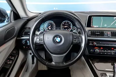BMW 640 Gran Coupé 2015 - 37500 EUR, 93451 km - AUTO.MOTO.pt - 93451km - foto 7 de 18