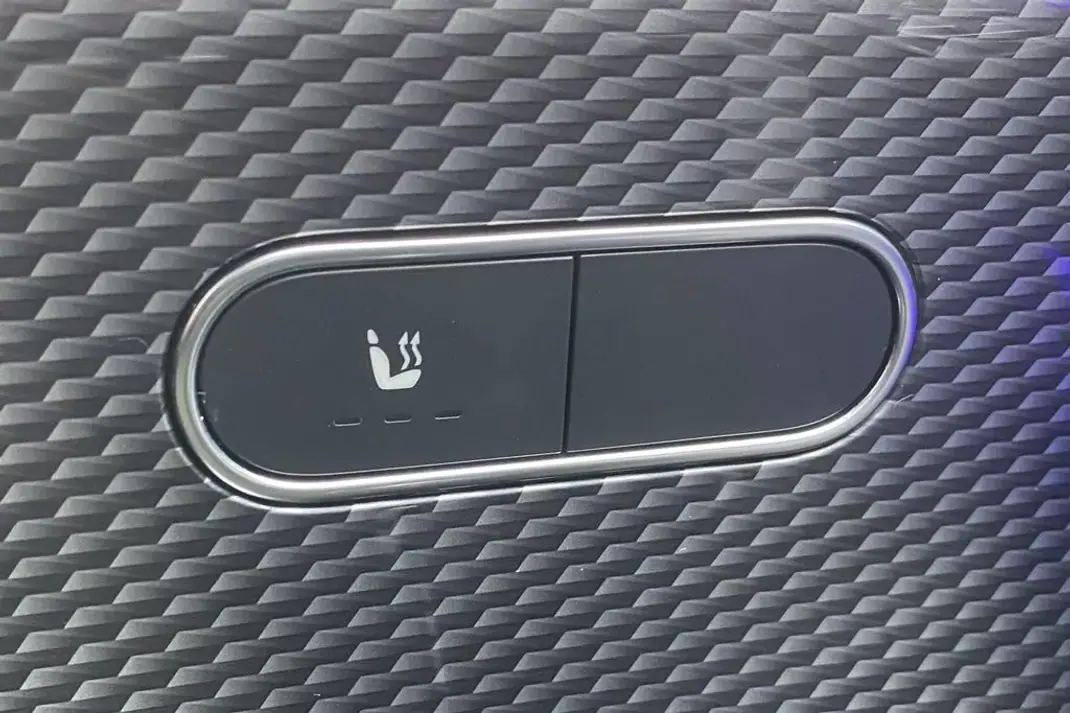 Mercedes-Benz A 250 2021 - 27900 EUR, 106000 km - AUTO.MOTO.pt - 106000km - foto 19 de 21