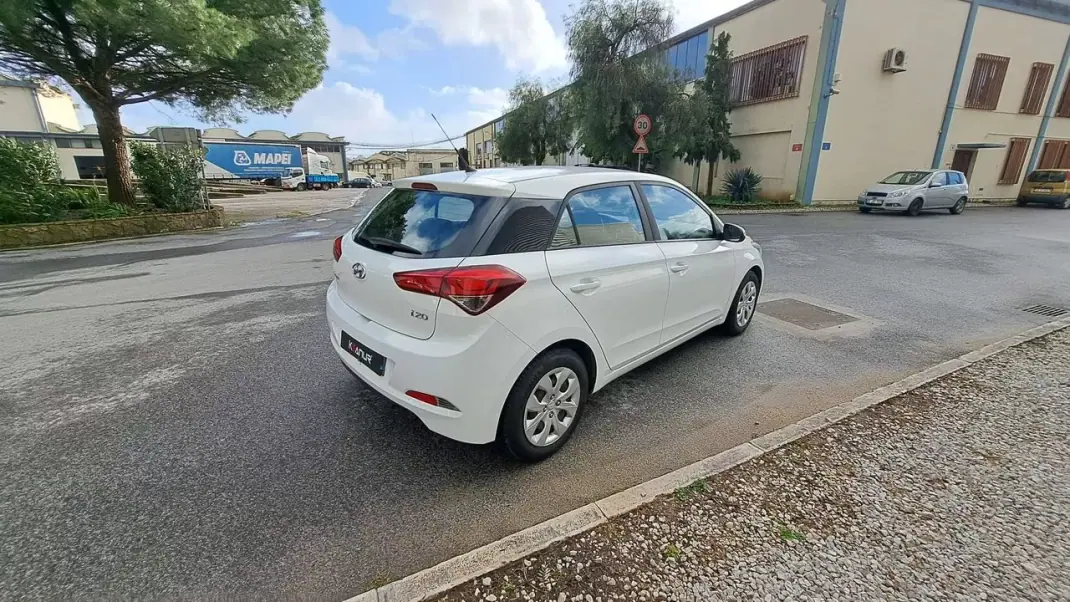 Hyundai i20 2018 - 9980 EUR, 134296 km - 134296km - foto 4 de 43