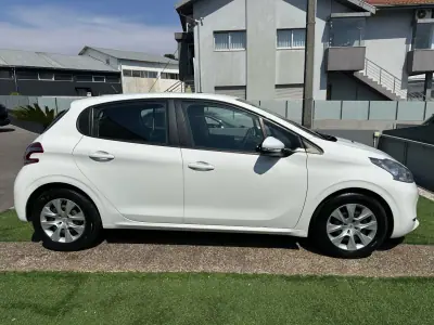Peugeot 2015 - 6900 EUR, 230000 km - AUTO.MOTO.pt - 230000km - foto 16 de 40