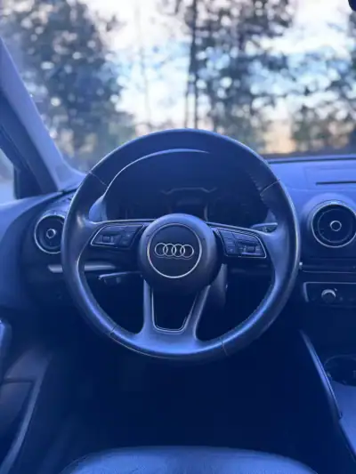 Audi A3 2018 - 19500 EUR, 114450 km - AUTO.MOTO.pt - 114450km - foto 9 de 21