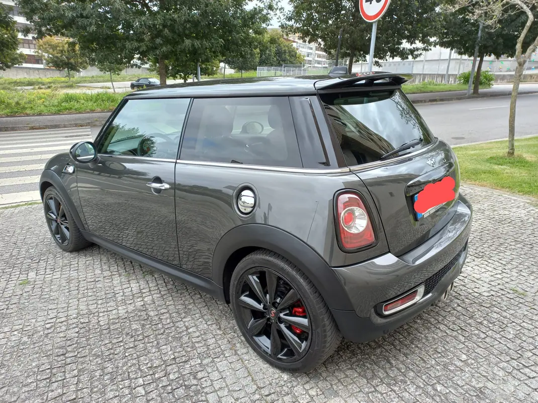 MINI Sd 2012 - 9950 EUR, 205500 km - AUTO.MOTO.pt - 205500km - foto 1 de 9
