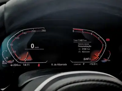 BMW 520 2021 - 32950 EUR, 114000 km - AUTO.MOTO.pt - 114000km - foto 5 de 6