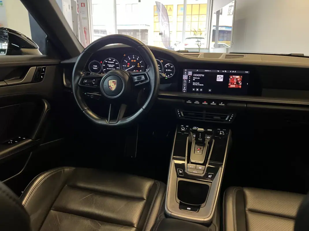 Porsche 992 2019 - 139990 EUR, 90000 km - AUTO.MOTO.pt - 90000km - foto 19 de 56