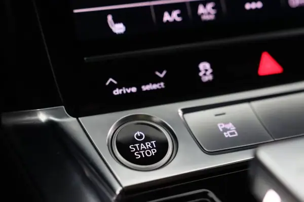 Audi e-tron 2023 - 45000 EUR, 106568 km - AUTO.MOTO.pt - 106568km - foto 14 de 36