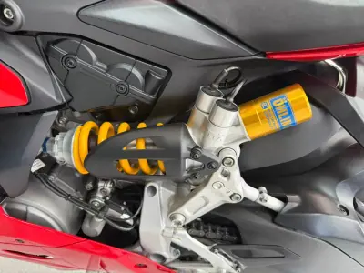Ducati Panigale 1299 2016 - 17500 EUR, 11358 km - AUTO.MOTO.pt - 11358km - foto 20 de 38