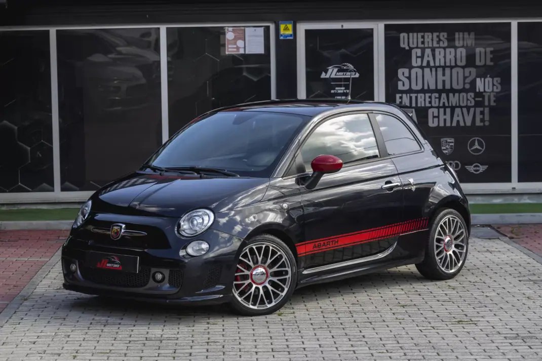 Fiat 500C 2012 - 12900 EUR, 136580 km - 136580km - foto 8 de 48