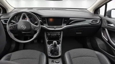 Opel Astra 2015 - 4999 EUR, 249000 km - 249000km - foto 6 de 7