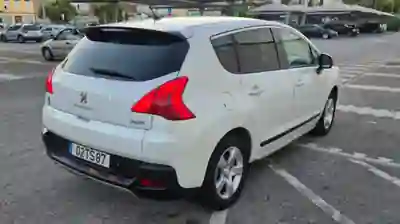 Peugeot E-5008 2013 - 6999 EUR, 250000 km - 250000km - foto 4 de 12